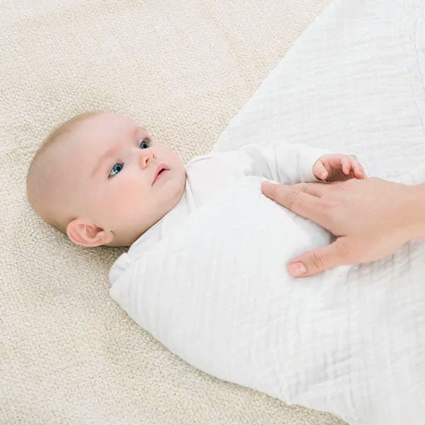 Coliques du nourrisson : 5 techniques pour tenter de calmer votre bébé