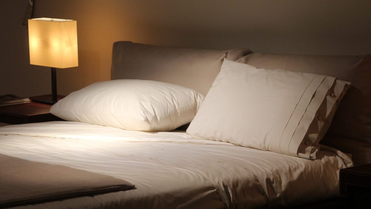 Transformer radicalement vos habitudes nocturnes pour retrouver un sommeil de qualité